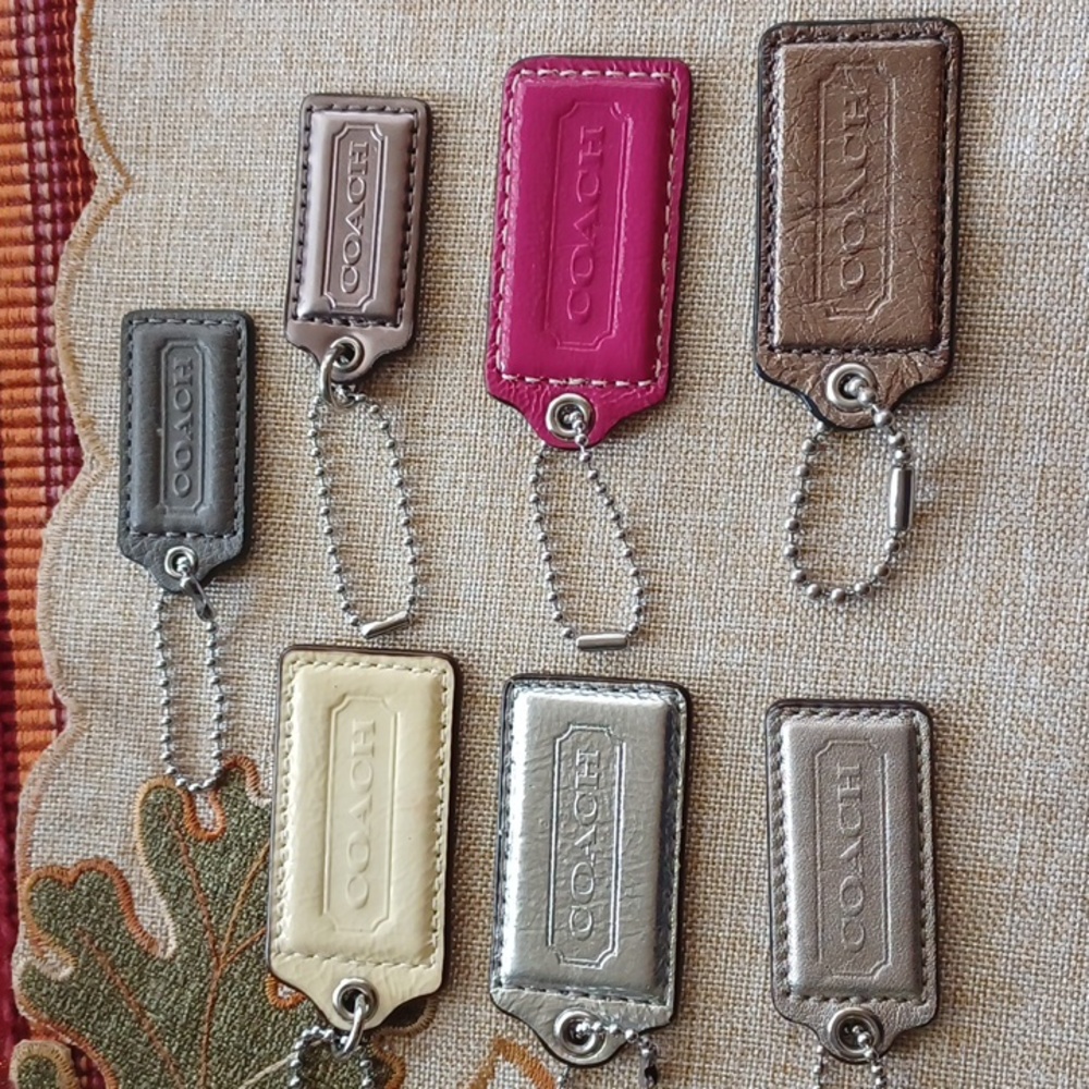 Coach hangtag